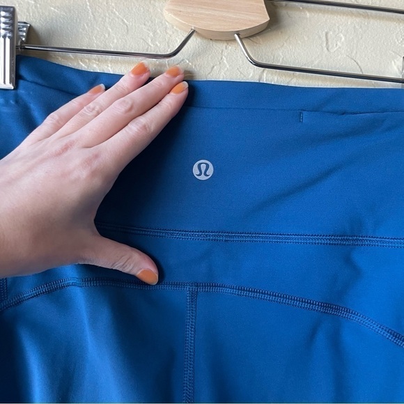 Lululemon Blue Mesh‎ High Rise Crop Leggings - Picture 10 of 11